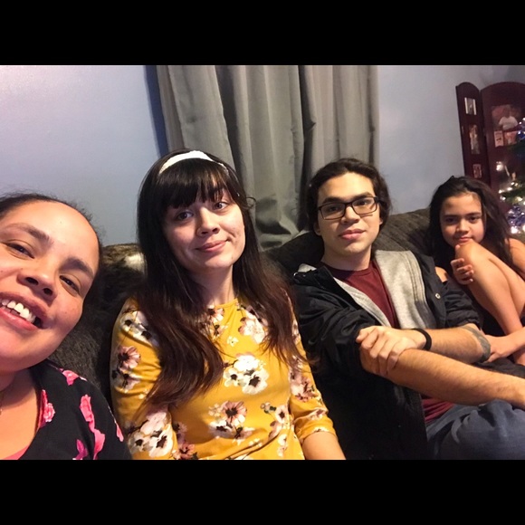 Meet your Posher, Melissa - Picture 8 of 16